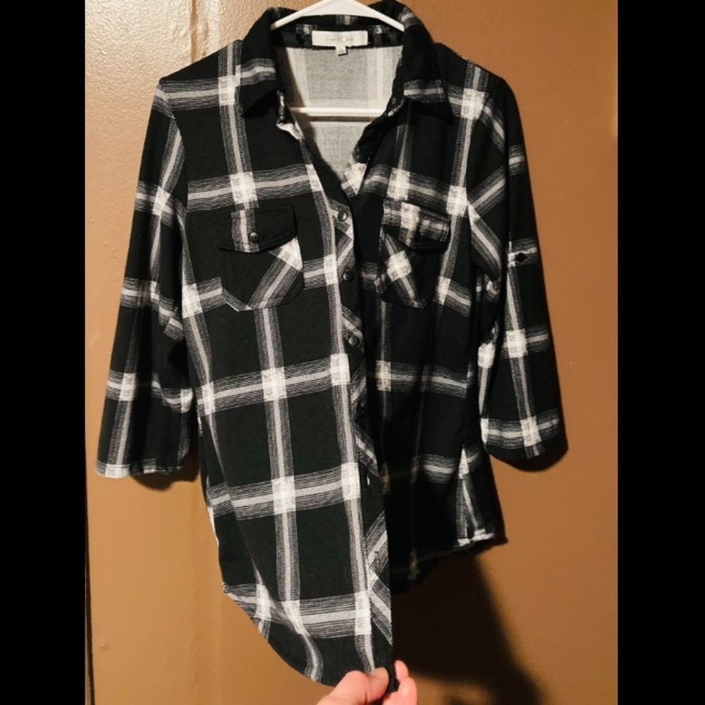 Eden & Olivia Black/White Checker Button Down Short Sleeve